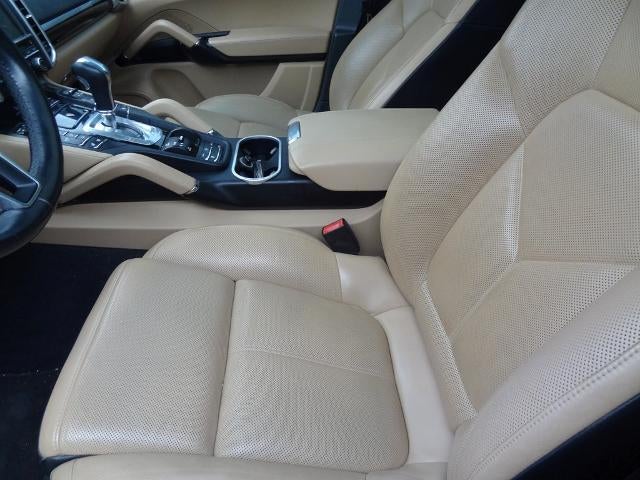 2016 Porsche Cayenne Base