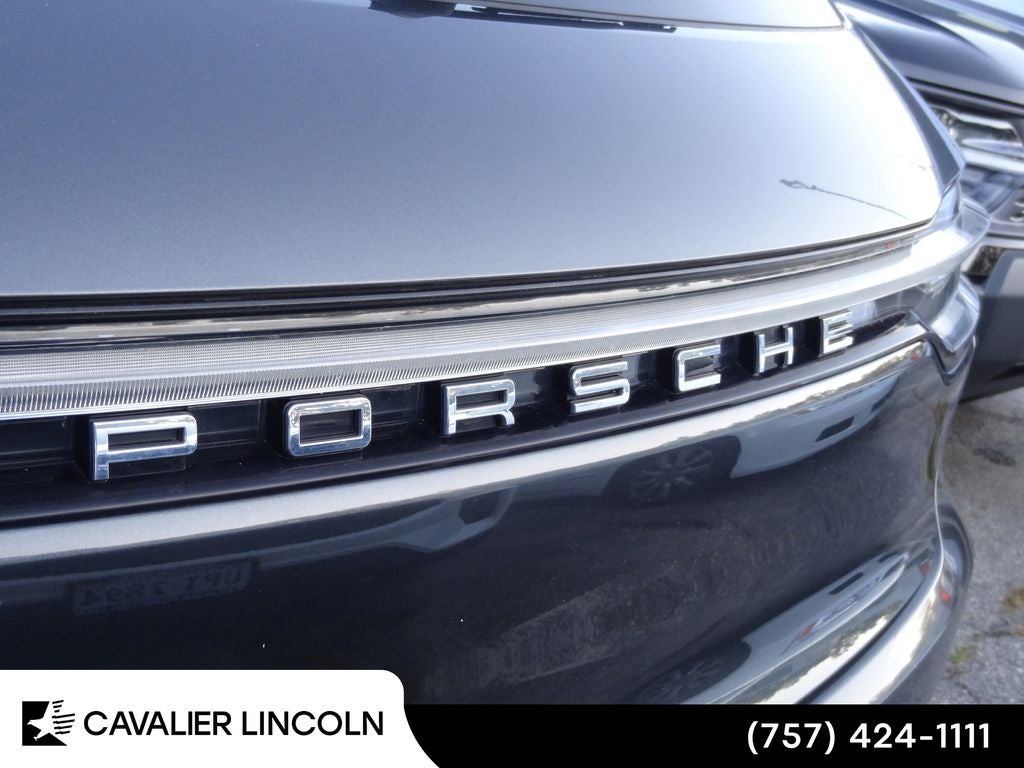 2019 Porsche Macan Base Base