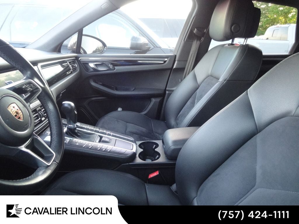 2019 Porsche Macan Base Base