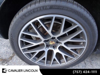 2019 Porsche Macan Base Base