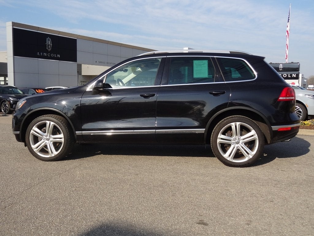 2017 Volkswagen Touareg V6 Executive