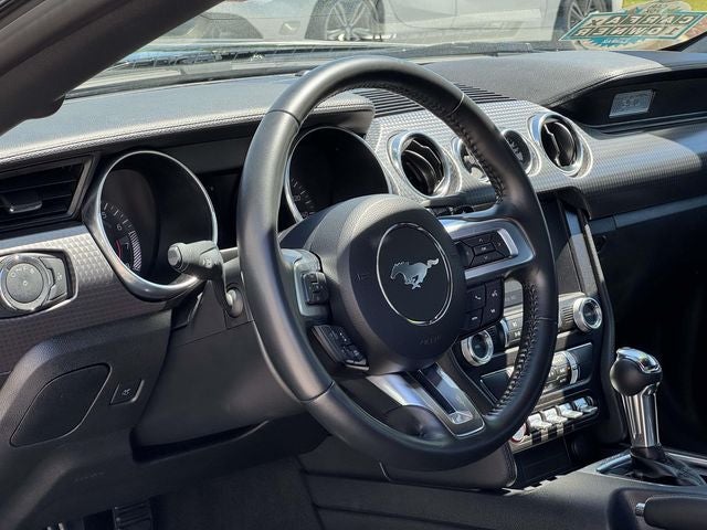 2022 Ford Mustang EcoBoost