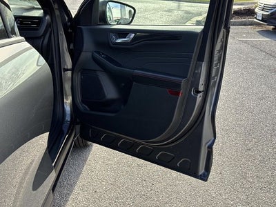 2025 Ford Escape Hybrid ST-Line