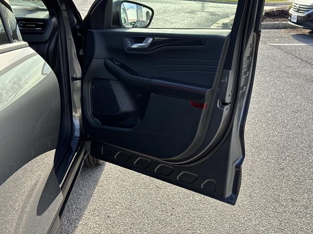 2025 Ford Escape Hybrid ST-Line