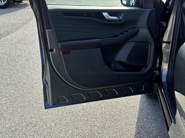 2025 Ford Escape Hybrid ST-Line