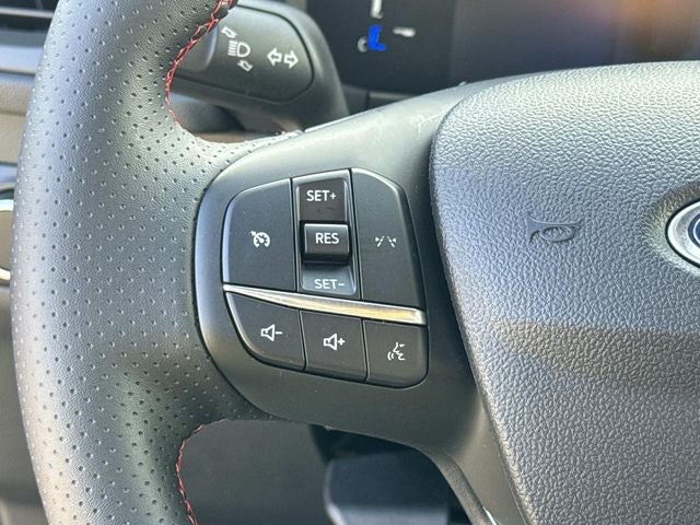 2025 Ford Escape Hybrid ST-Line