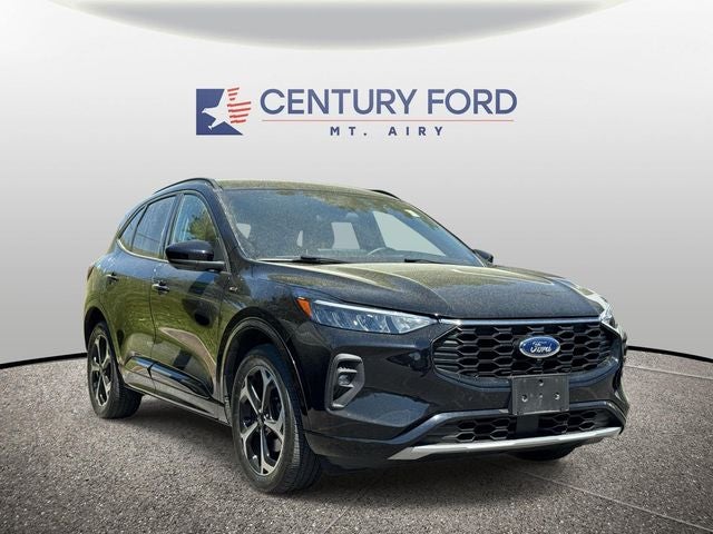 2023 Ford Escape ST-Line Select AWD 2.0L's photo
