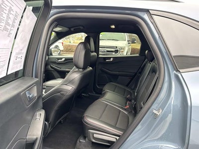 2025 Ford Escape Hybrid ST-Line Select