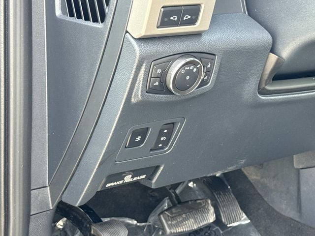 2022 Ford F-350SD Lariat