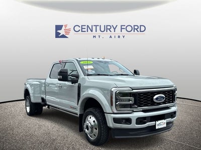 2025 Ford F-450SD Platinum DRW