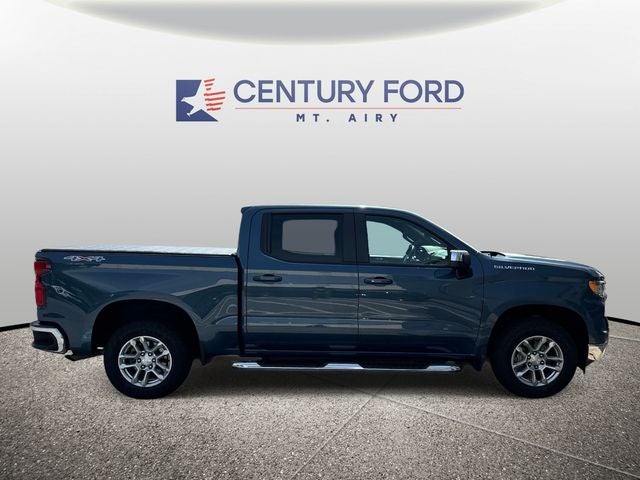 2024 Chevrolet Silverado 1500 LT LT1