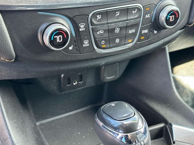 2018 Chevrolet Traverse LT Cloth w/1LT