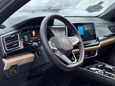 2024 Volkswagen Atlas Cross Sport 2.0T SE w/Technology