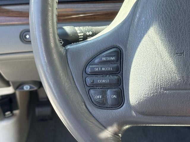 2004 Ford Crown Victoria LX