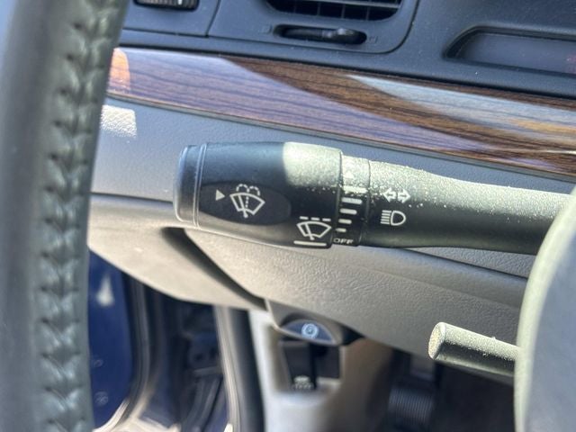 2004 Ford Crown Victoria LX