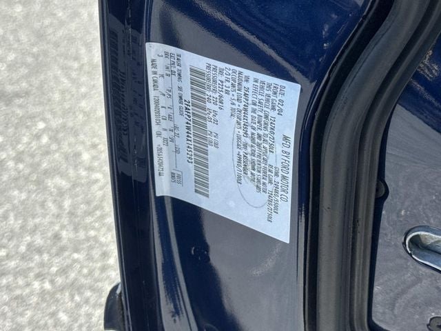 2004 Ford Crown Victoria LX