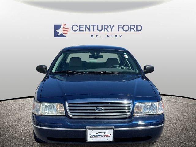 2004 Ford Crown Victoria LX