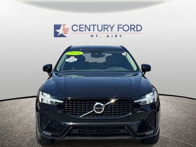 2024 Volvo XC60 B5 Plus Dark Theme